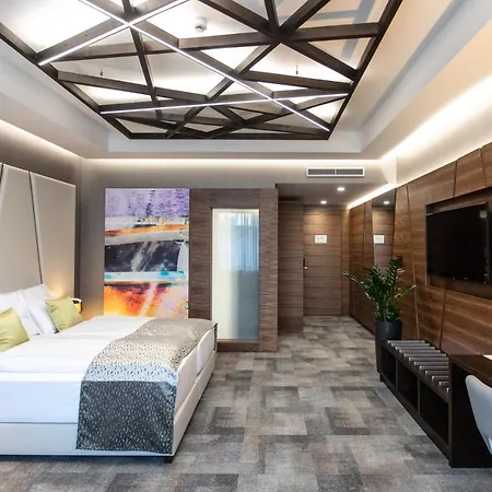 Artis Boutique Szombathely